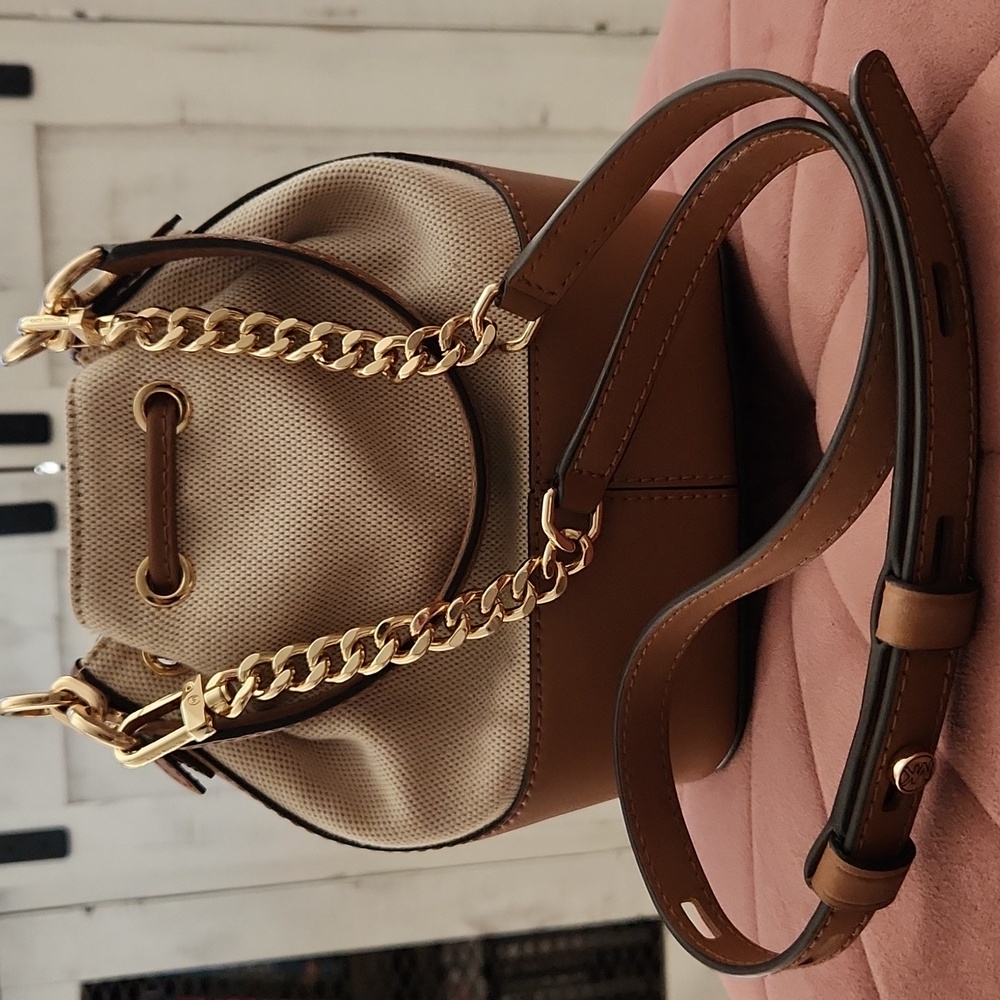 Michael Kors purse - Picture 6 of 6